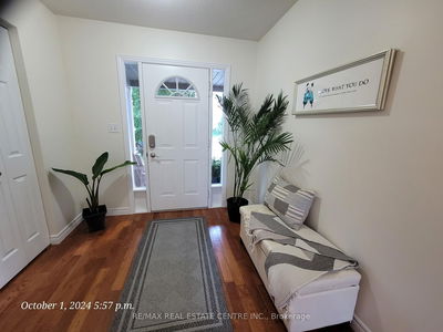 160 Brenneman Dr, Wilmot - 