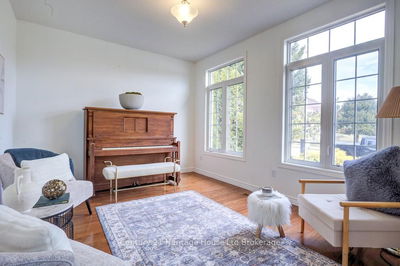 2 Green Gable Pl, Woodstock - North image-0-3