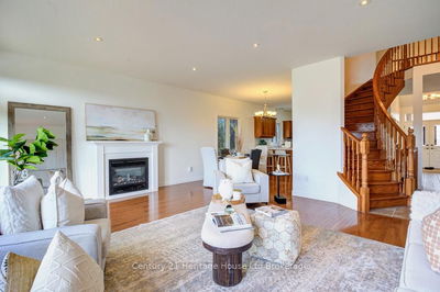 2 Green Gable Pl, Woodstock - North image-0-4