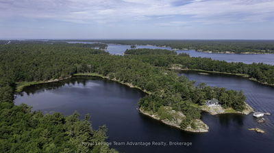 22 A30 & A28 Island, The Archipelago - Archipelago North image-0-1