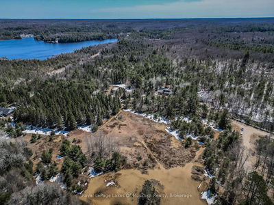 Unit 9 — Part 4 of Part of Lot 18 Concession, Lake of Bays - Mclean image-0-3