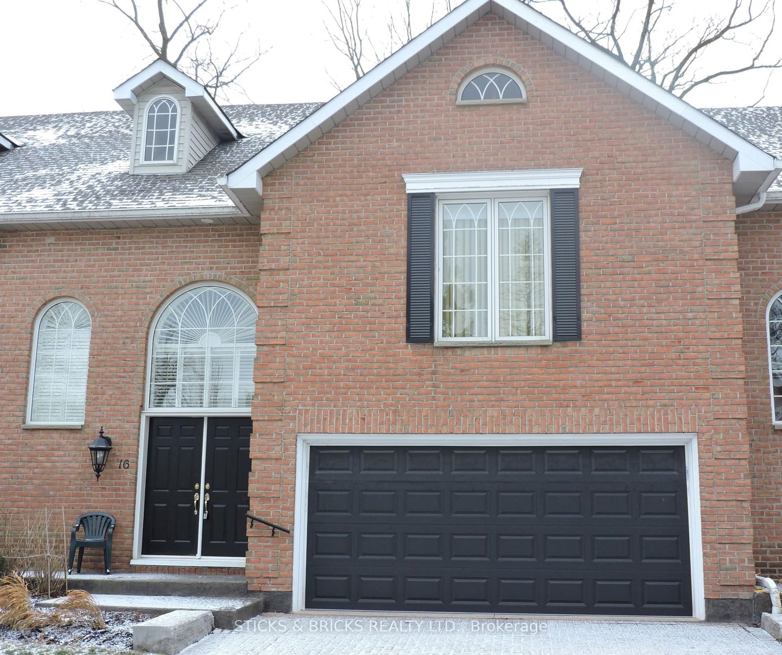 Townhouse for sale at 16-4667 Portage Road, Niagara Falls, Cherrywood, L2E 6A9 - MLS: X12027980