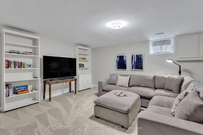 1520 Scollard Cres, Peterborough East - 4 North image-0-4