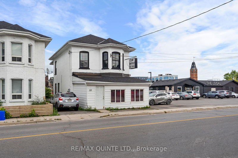 221 Coleman St, Belleville - Belleville Ward image-0-0