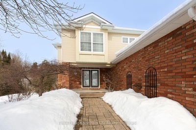 75 Kenwood Hills Dr, North Bay - Airport image-0-2