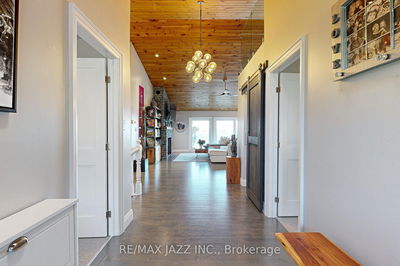 30 Wakeford Rd, Kawartha Lakes - Mariposa image-0-3