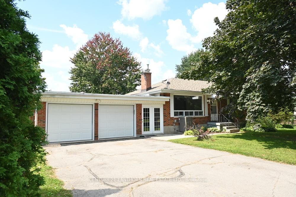 Building at 151 Avonlough Road, Belleville, Belleville Ward