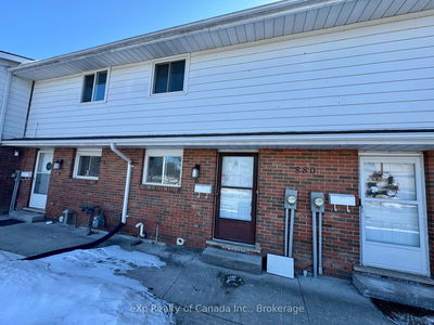 Townhouse for lease at 6-880 James Street, Woodstock, South, N4S 8P8 - MLS: X12028768