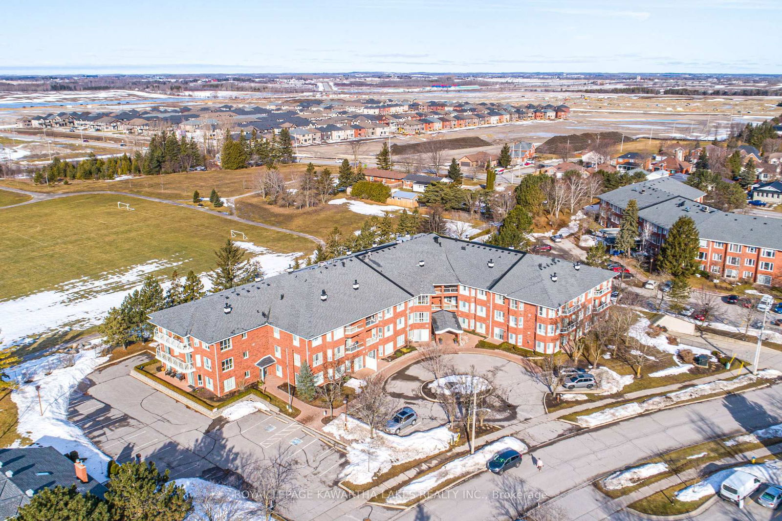 Condo for sale at 211-3 Heritage Way, Kawartha Lakes, Lindsay, K9V 5Z1 - MLS: X12029016