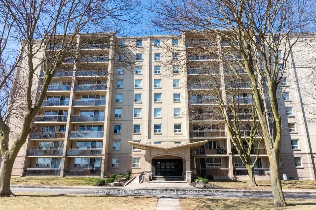 Condo for sale at 409-6400 Huggins Street, Niagara Falls, Stamford, L2J 3G5 - MLS: X12029278