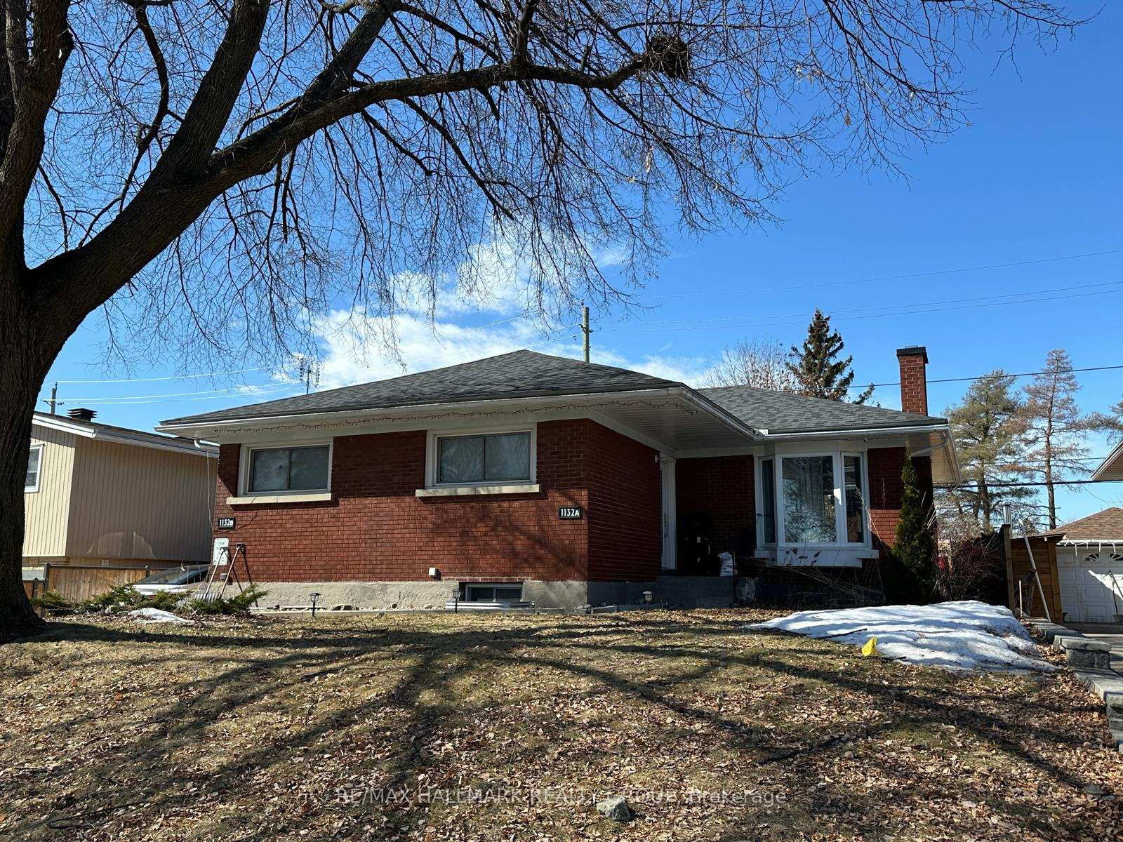 Building at 1132 Cline Crescent, Ottawa, Bel Air Heights