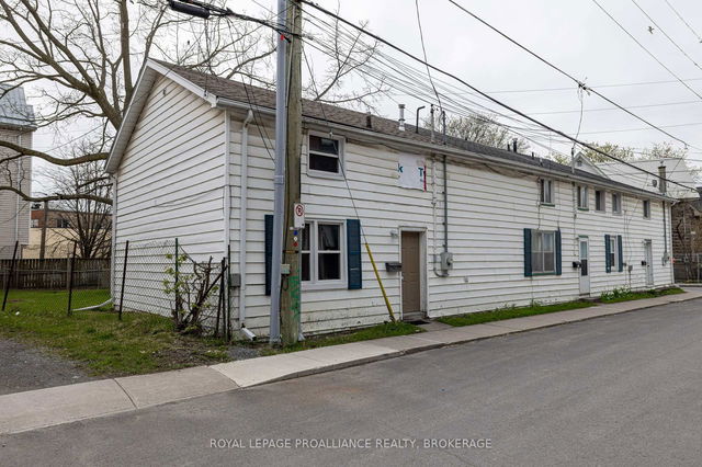 242 Colborne Street