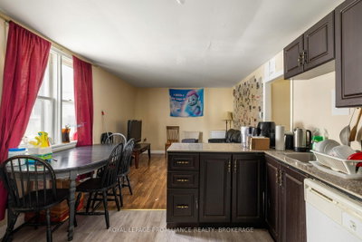242 Colborne Street — photo 4