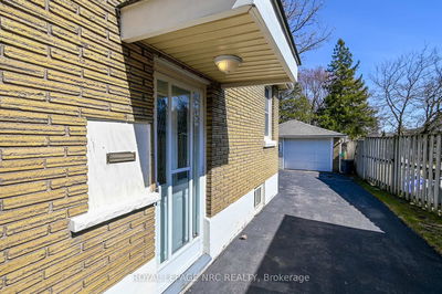 3262 Frances Ave, Niagara Falls - Church's Lane image-0-3
