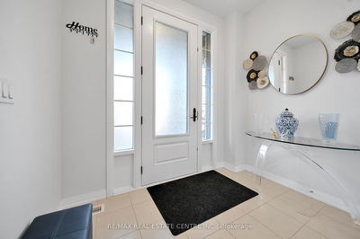 567 Bedi Dr, Woodstock -  image-0-3