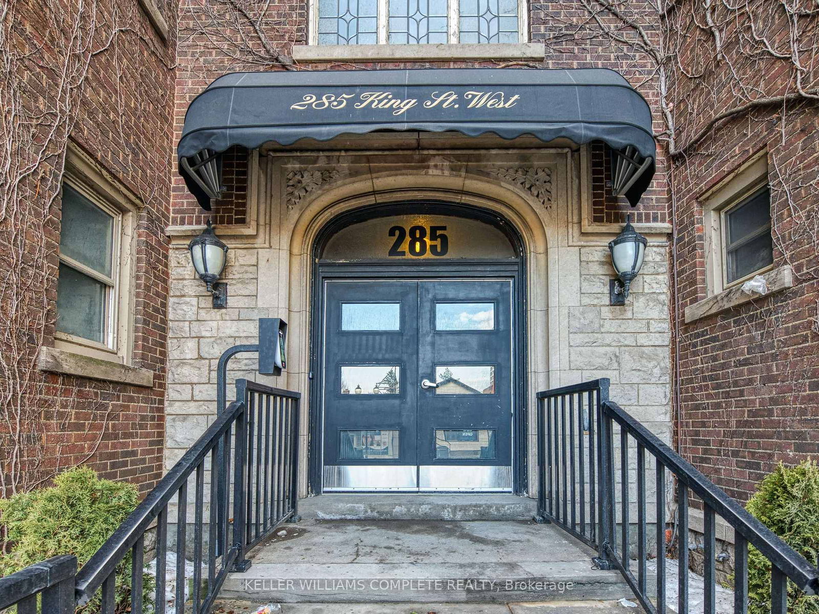 Condo for sale at 8-285 King Street, Hamilton, Central, L8P 1B2 - MLS: X12030144