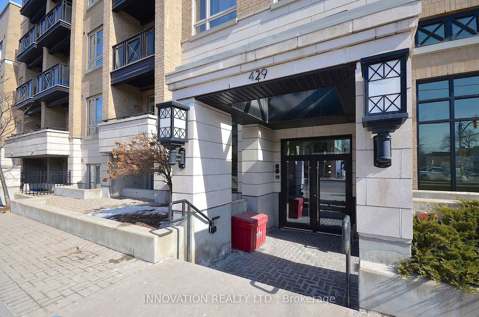 Condo for lease at 219-429 Kent Street, Ottawa, Ottawa Centre, K2P 1B5 - MLS: X12030337