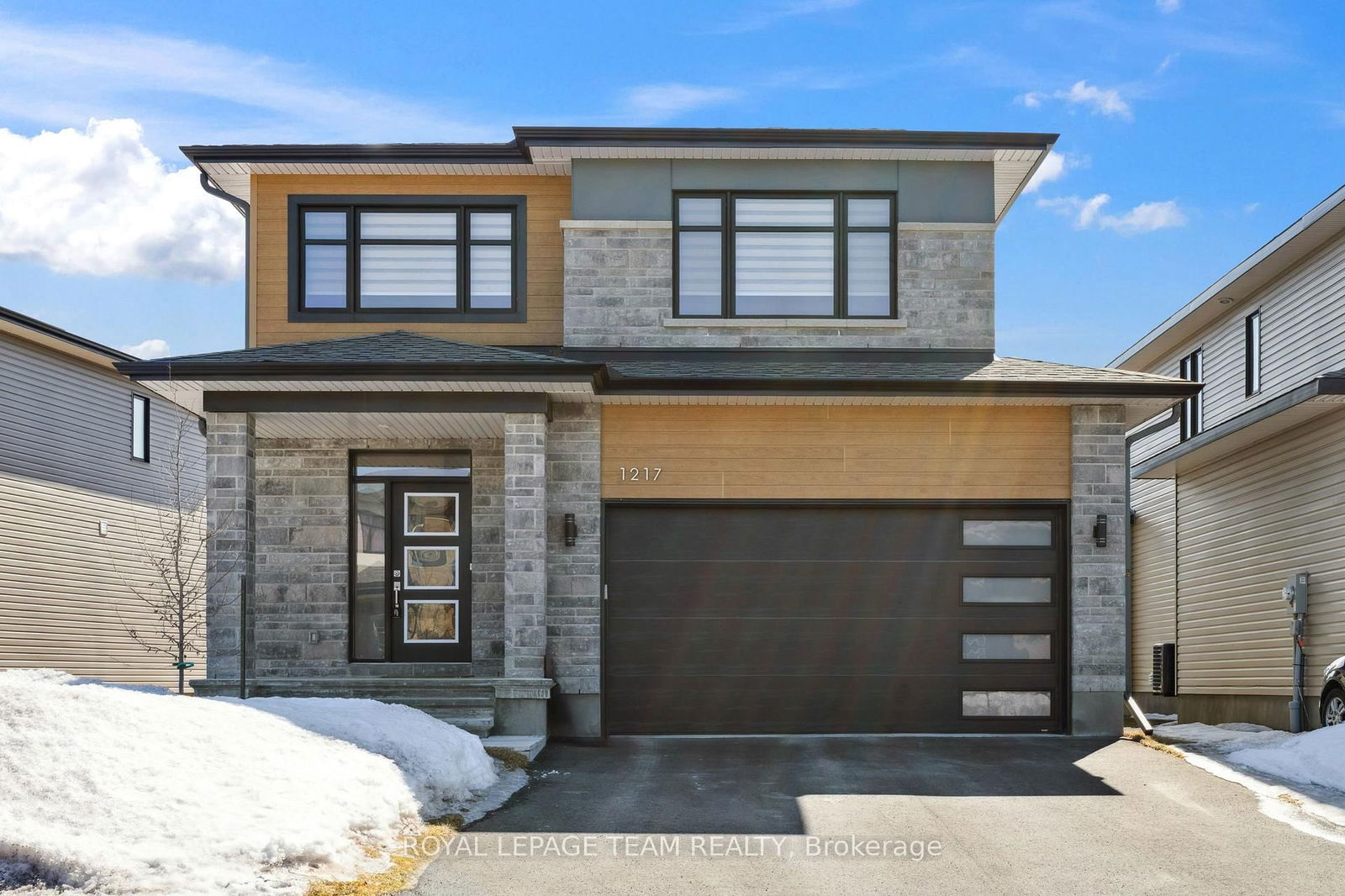 Detached House for sale at 1217 Diamond Street, Clarence-Rockland, Clarence/Rockland Twp, K4K 0M1 - MLS: X12030369
