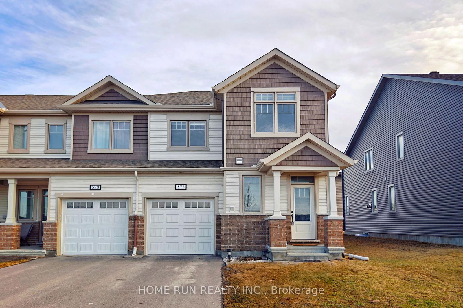 Townhouse for sale at 572 COPE Drive, Ottawa, Kanata - Emerald Meadows/Trailwest, K2V 0N8 - MLS: X12030566