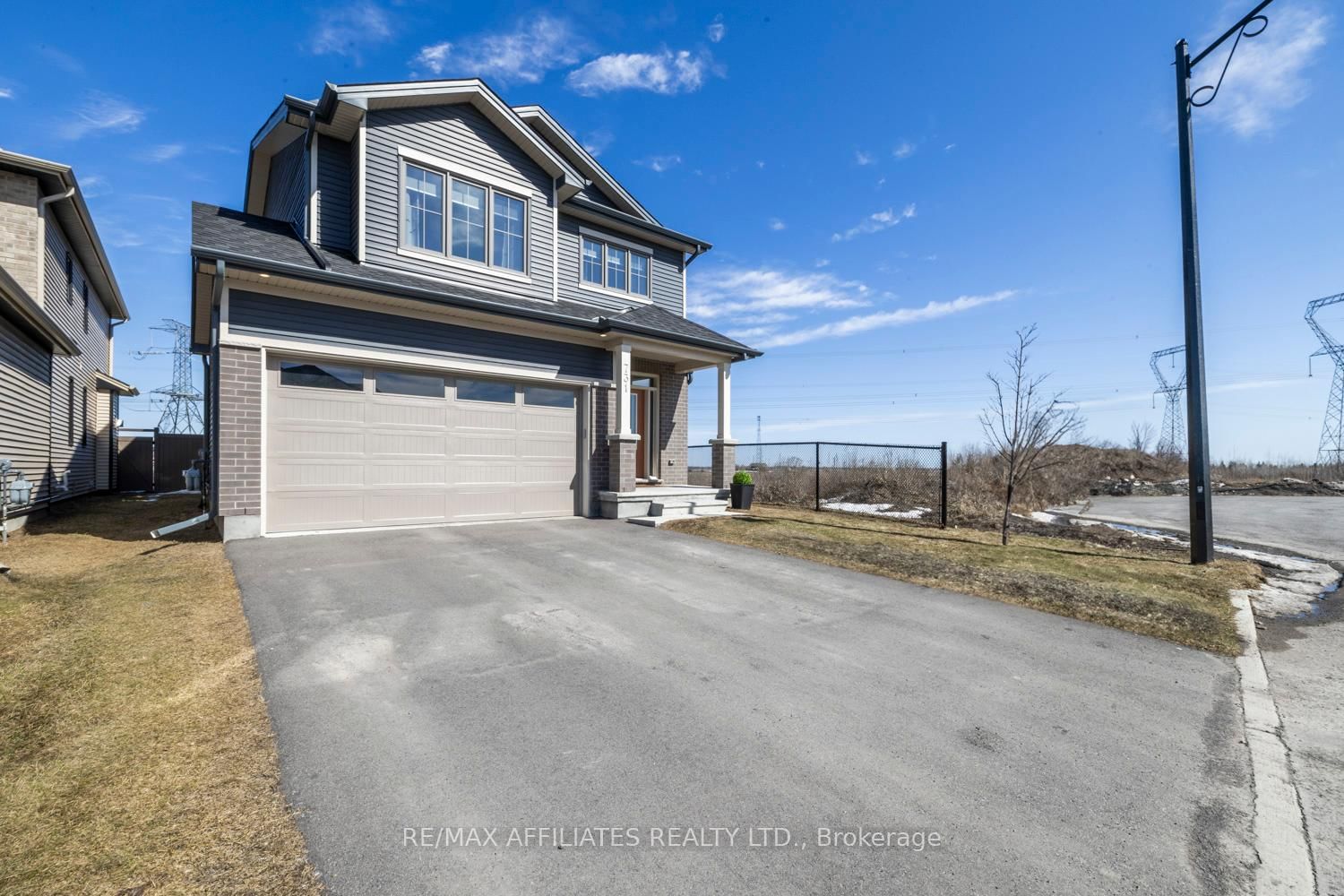 Detached House sold at 731 Painted Sky Way, Stittsville - Munster - Richmond, Remainder of Stittsville & Area, K2S 2W7 - MLS: X12030606