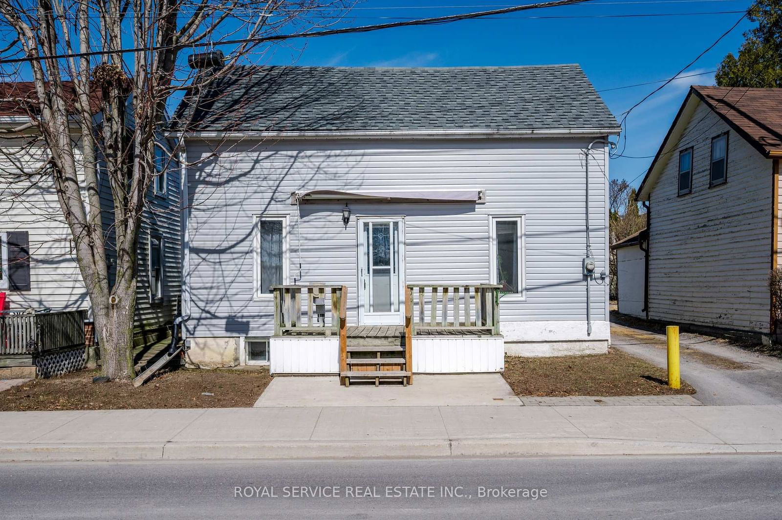 Detached House sold at 94 Albert Street, Cobourg, Cobourg, K9A 2R1 - MLS: X12030616