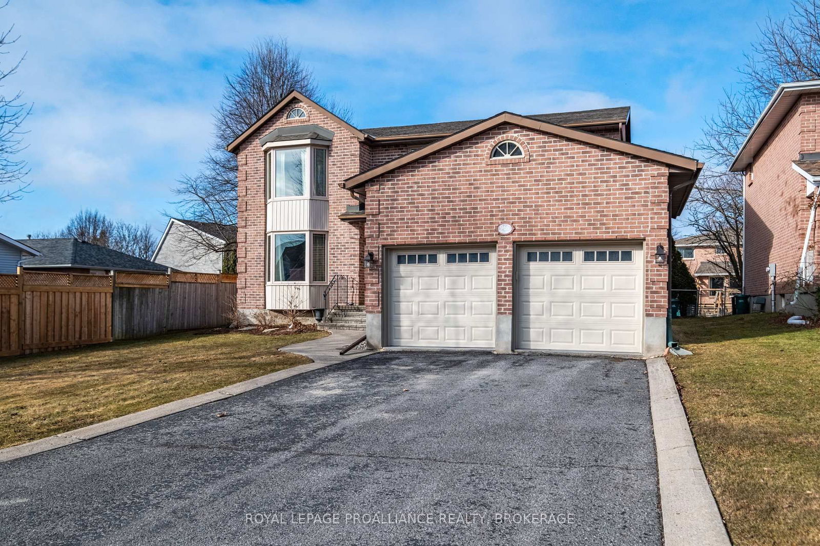 Detached House for sale at 969 Mona Drive, Kingston, North of Taylor-Kidd Blvd, K7P 2J5 - MLS: X12030792