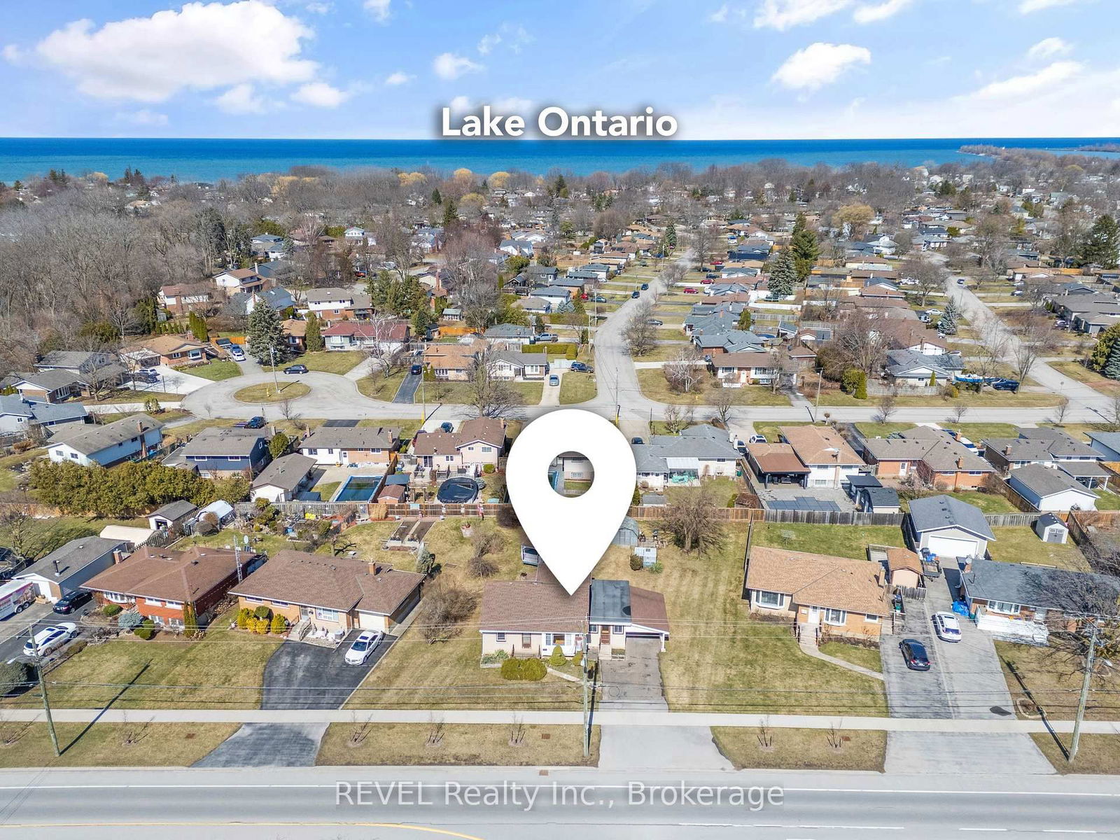 Detached House for sale at 267 Lakeshore Road, St. Catharines, Lakeshore, L2M 1R9 - MLS: X12030883