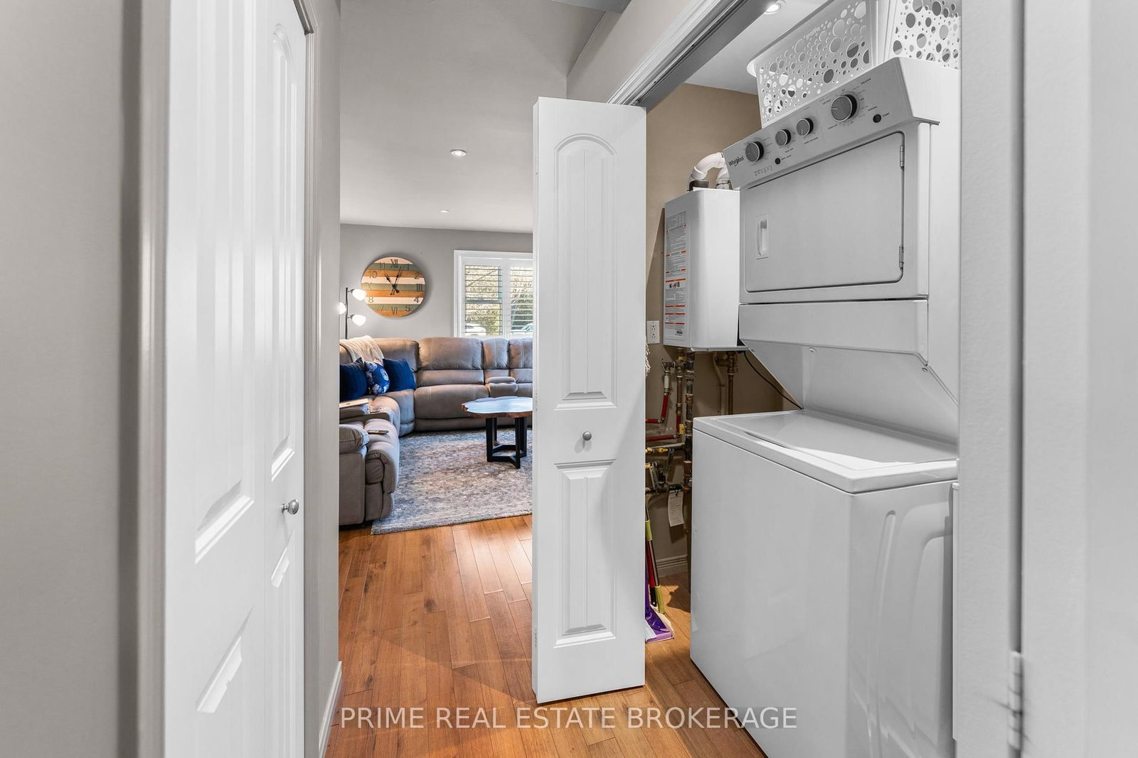 Listing Image 15