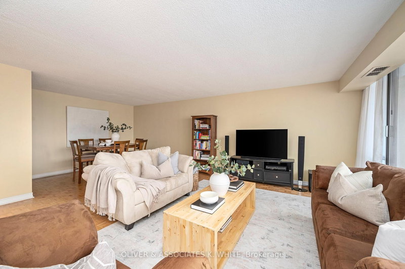 1507 - 380 King St, London East, N6B 3L6 | Image 3