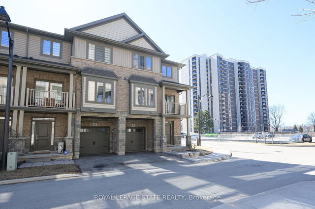 36 Southshore Crescent