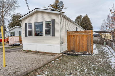 41 Cedarbush Cres, Puslinch - Rural Puslinch East image-0-1