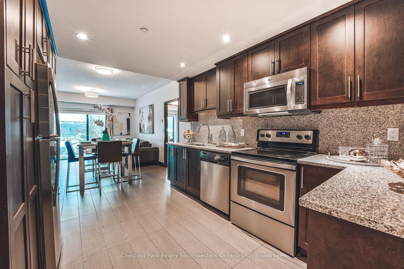 1016 - 1235 Richmond St, London East, N6A 0C1 | Image 3