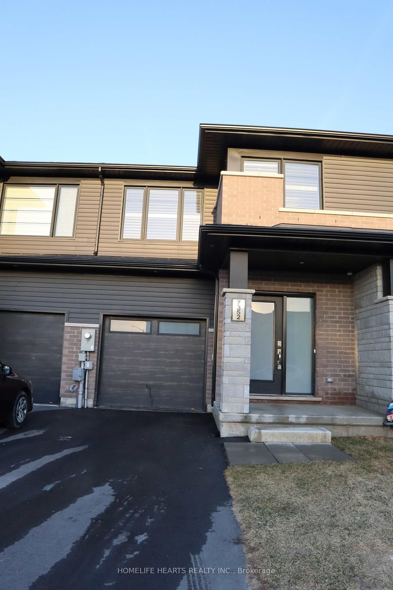 Townhouse for sale at 7352 Marvel Drive, Niagara Falls, Brown, L2H 0K7 - MLS: X12031615