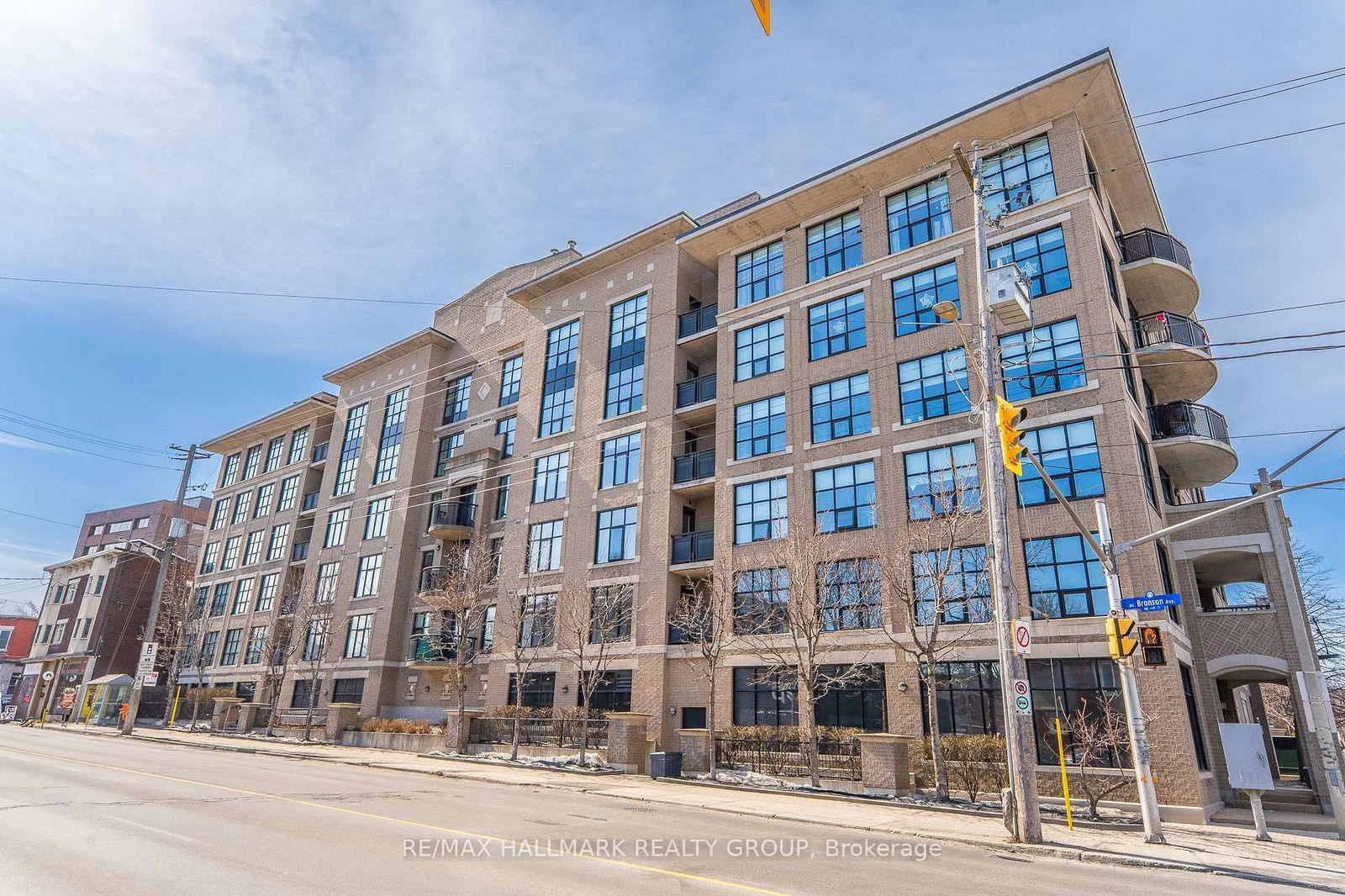 Condo for sale at 303-290 Powell Avenue, Ottawa, West Centre Town, K1S 5T4 - MLS: X12031632