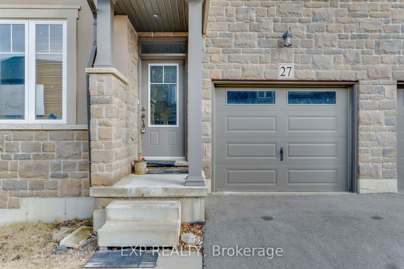 Townhouse for sale at 27-120 Vineberg Drive, Hamilton, Chappel, L9B 2R9 - MLS: X12031750