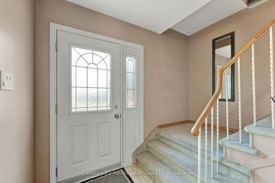 334 Short Ave, Woodstock - South image-0-3