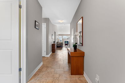 Unit 17 — 70 Elmwood Ave, Welland - Broadway image-0-3