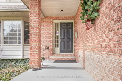 12 Phyllis Ave, Chatham-Kent - Chatham image-0-3