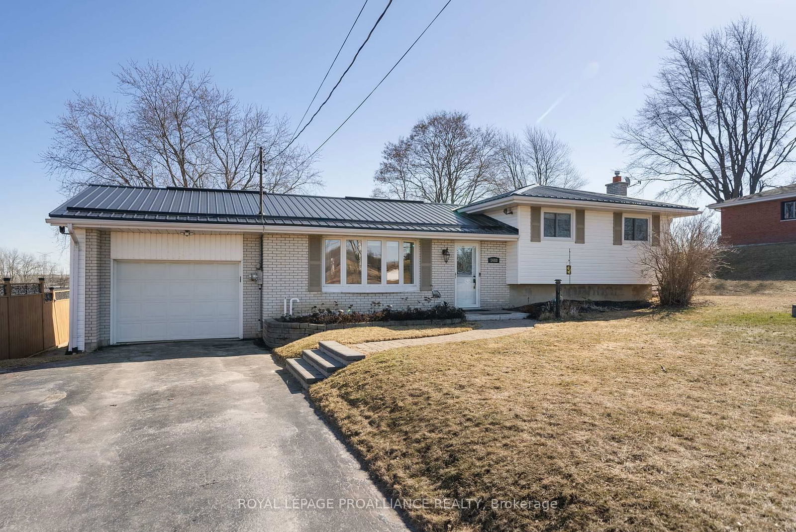 Building at 1688 Wallbridge Loyalist Road, Belleville, Sidney Ward