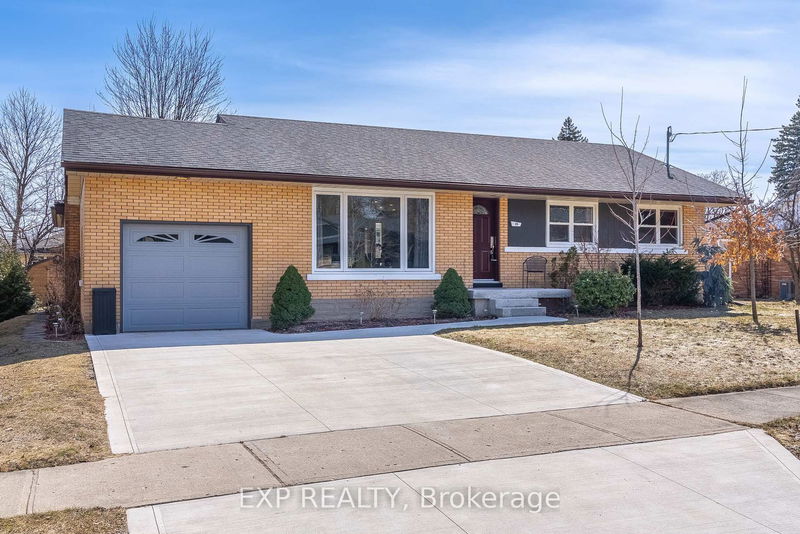 home for sale on 39 Katherine Crescent