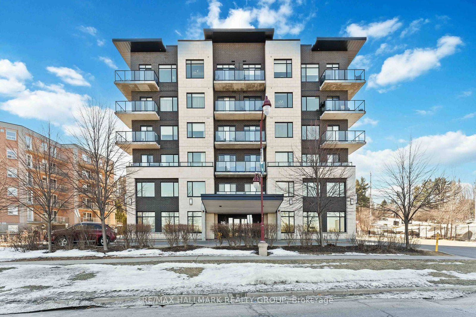 Condo for sale at 604-310 Centrum Boulevard, Ottawa, Bilberry Creek/Queenswood Heights, K1E 0A3 - MLS: X12033448