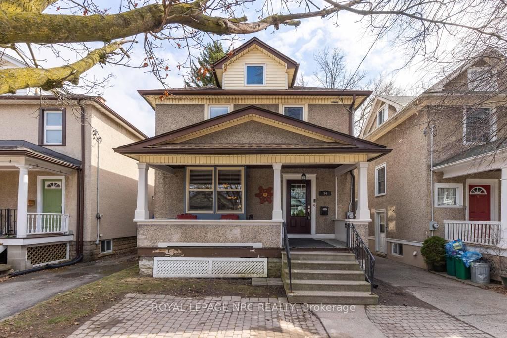 Detached House for sale at 94 Chaplin Avenue, St. Catharines, Downtown, L2R 2E7 - MLS: X12033534