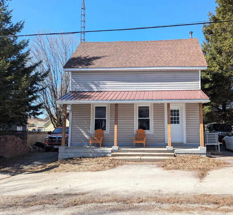 8 Halladay St, Rideau Lakes - Rideau Lakes (South Crosby) Twp image-0-0
