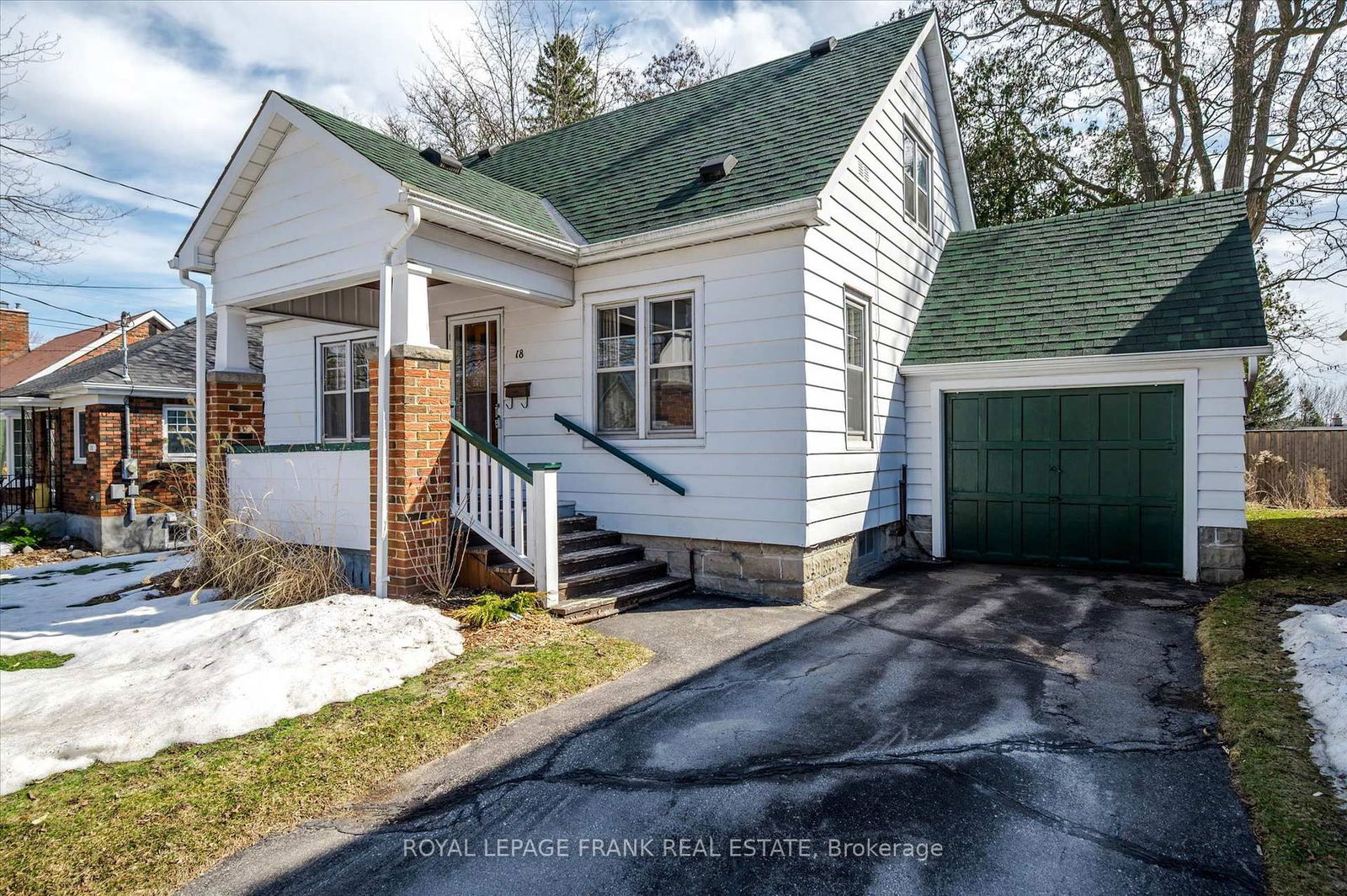 Detached House for sale at 18 Conger Street, Peterborough, Northcrest, K9H 4Y6 - MLS: X12033808