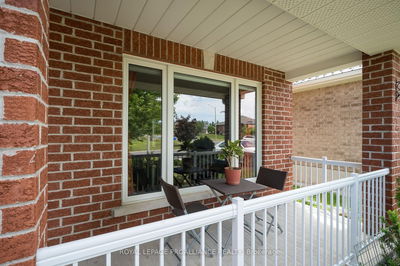 25 Simcoe Dr, Belleville - Thurlow Ward image-0-4