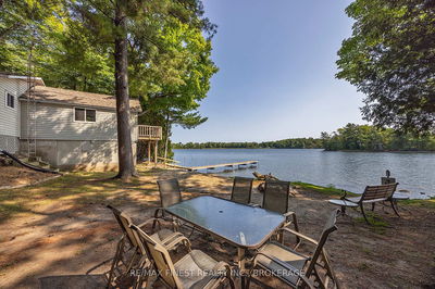 805 Burns Lane, Godfrey - Frontenac South image-0-1