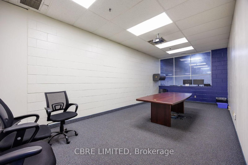 8 Burford Rd, Hamilton, L8E 5B1 | Image 2