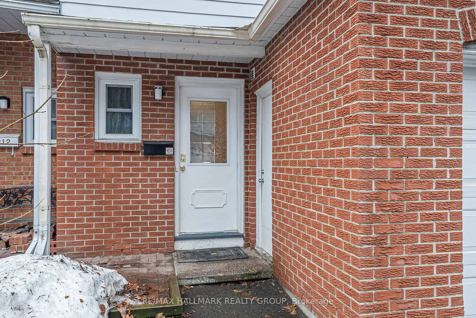 Townhouse for sale at 74-210 Romulus Private N/A, Ottawa, Carson Meadows, K1K 3Y2 - MLS: X12034099