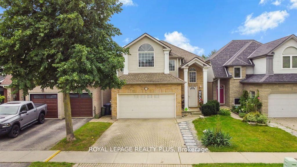 Detached House for sale at 117 Pine Ridge Drive, Guelph, Pineridge/Westminster Woods, N2L 1H7 - MLS: X12034228