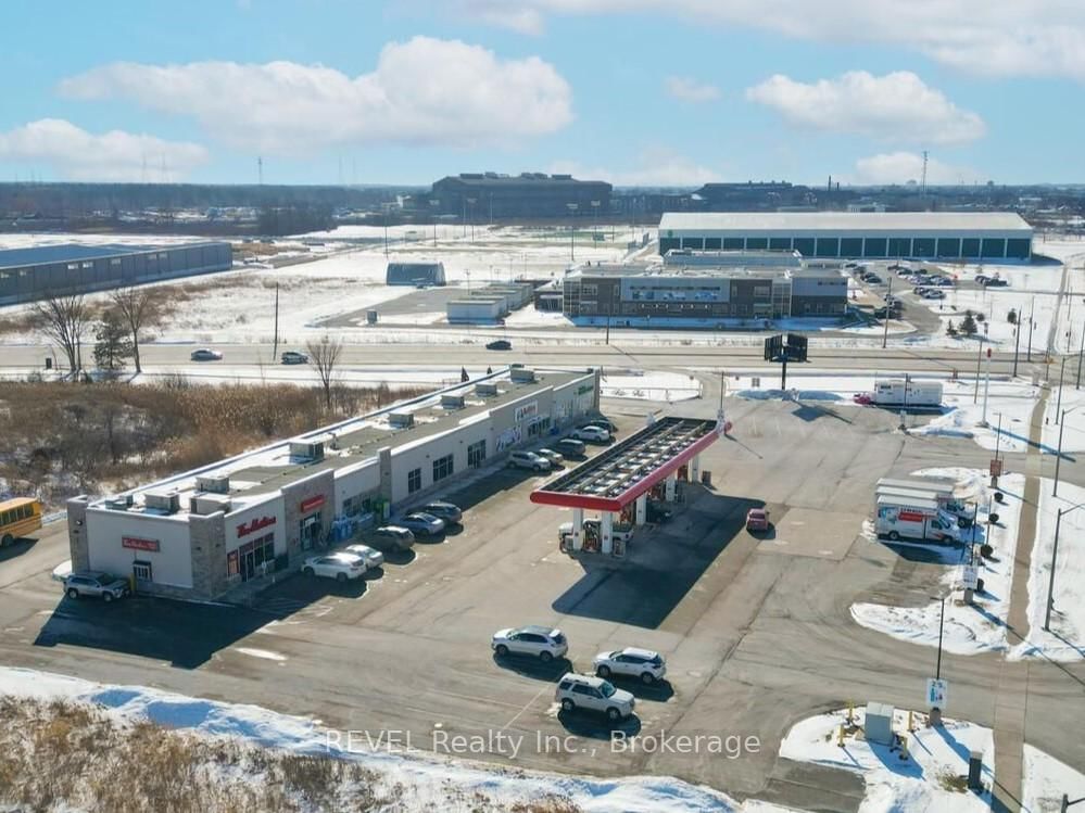 Building at 652 River Road, Welland, Hwy 406/Welland